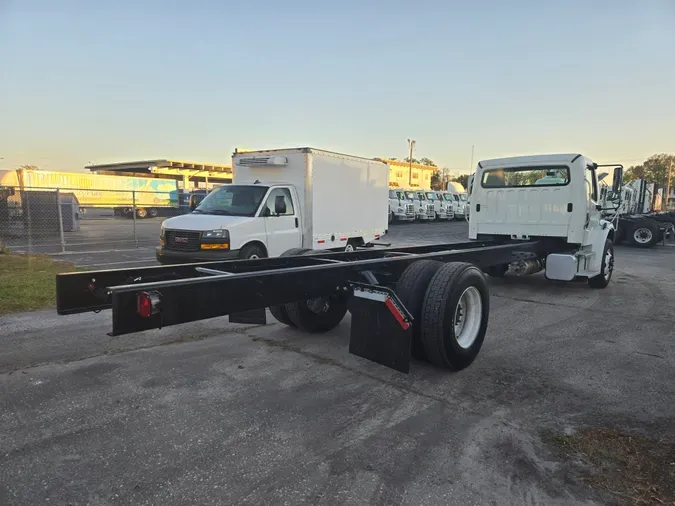 2019 FREIGHTLINER/MERCEDES M2 106