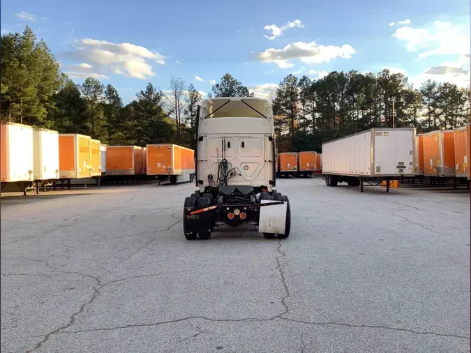 2020 Freightliner Cascadia