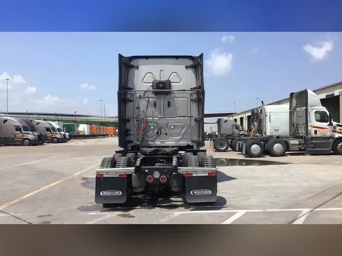 2021 Freightliner Cascadia
