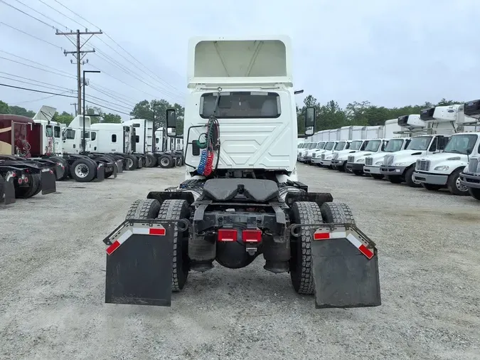 2020 NAVISTAR INTERNATIONAL RH613 DAYCAB S/A