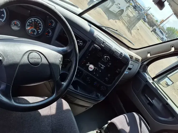2019 FREIGHTLINER/MERCEDES CASCADIA 125