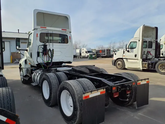 2019 NAVISTAR INTERNATIONAL LT625 DAYCAB T/A