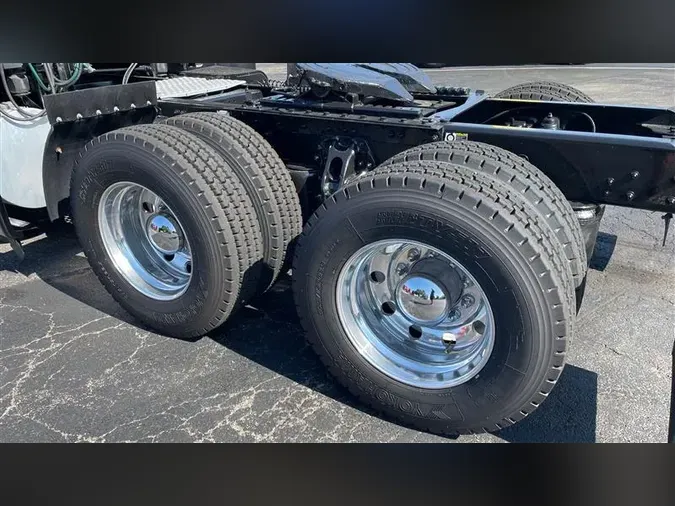 2021 KENWORTH T680