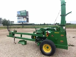 2013 John Deere 3975