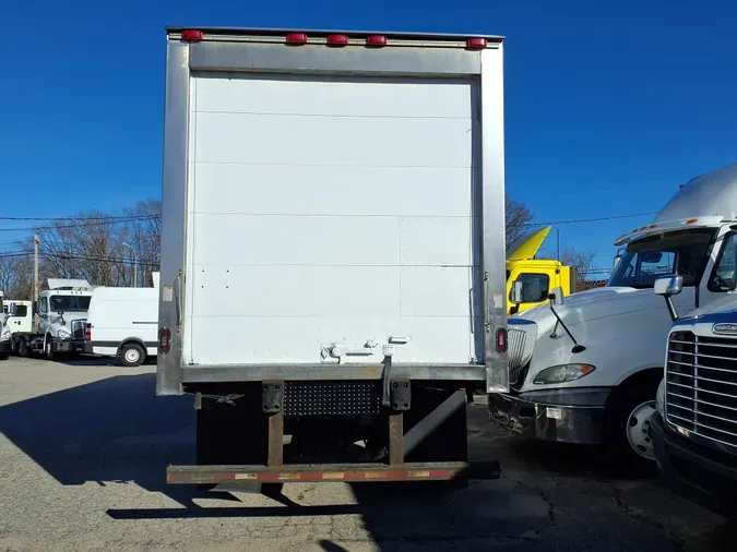 2018 FREIGHTLINER/MERCEDES M2 106