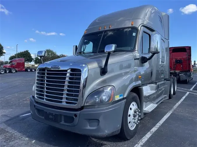 2015 FREIGHTLINER CASCADIA4c6cb1277b8d4a1fca0a4f71ff0e5d9b