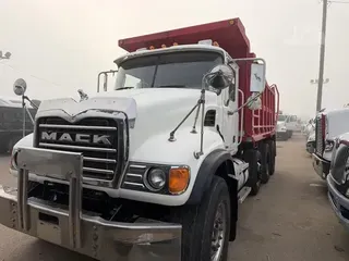 2006 MACK GRANITE CV713