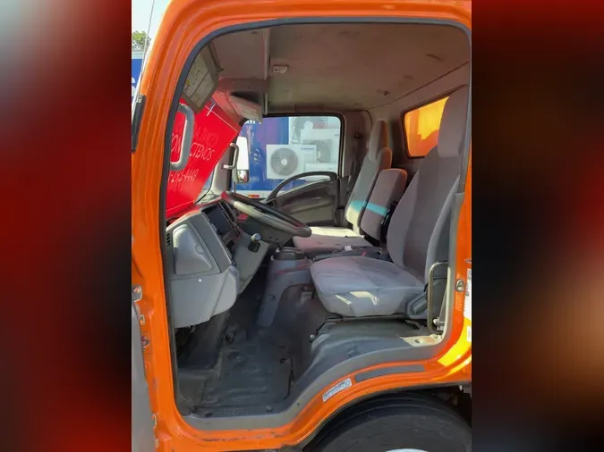 2019 FREIGHTLINER M2 106