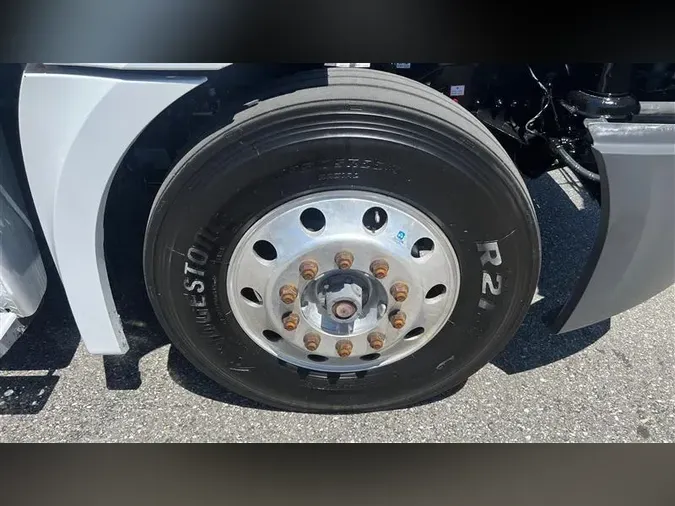 2019 FREIGHTLINER CA126