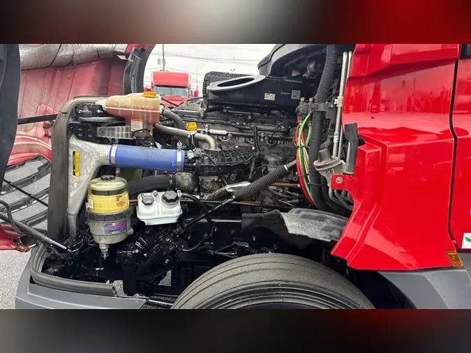 2022 FREIGHTLINER CA126