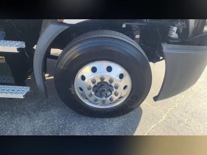 2022 FREIGHTLINER CA116