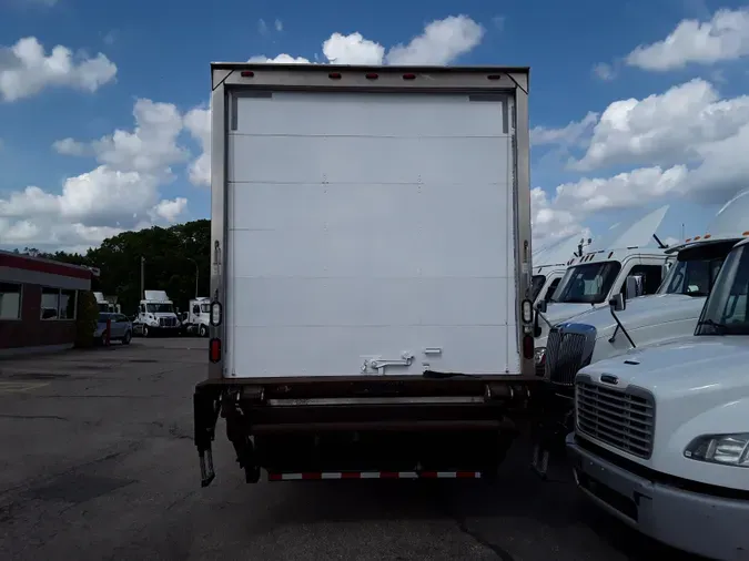 2016 FREIGHTLINER/MERCEDES M2 106