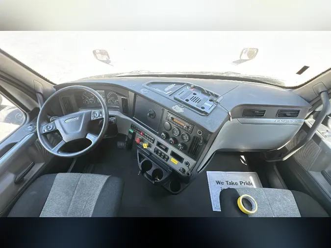 2021 Freightliner Cascadia 126