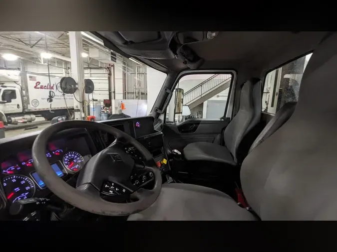 2020 International LT625