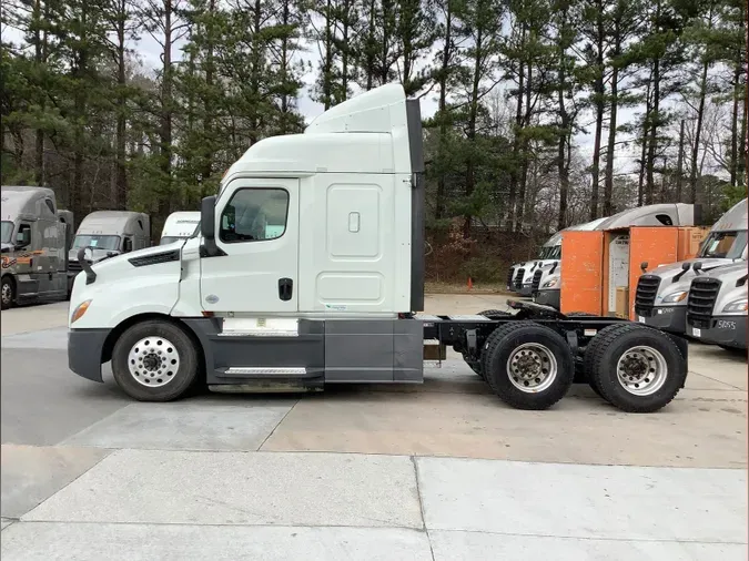 2020 Freightliner Cascadia