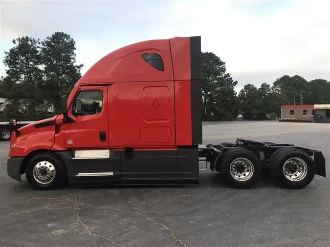 2020 FREIGHTLINER CASCADIA