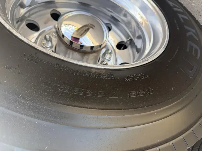 2020 Peterbilt 5794c8439d7c609c554a3b5b0a155ee8c37