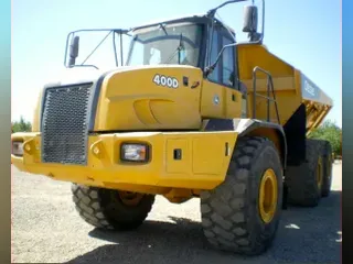 2005 John Deere 400D