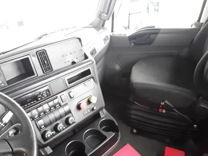 2020 NAVISTAR INTERNATIONAL LT625 DAYCAB T/A4c85f217f2a98cf71211726cb1f67c02