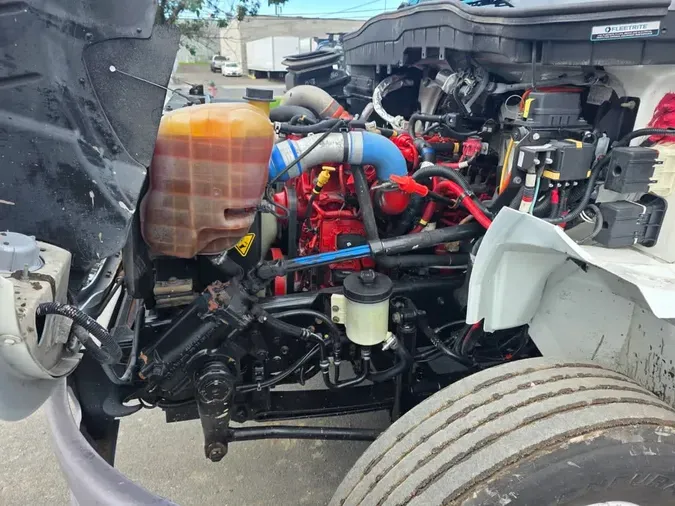 2019 NAVISTAR INTERNATIONAL 4300