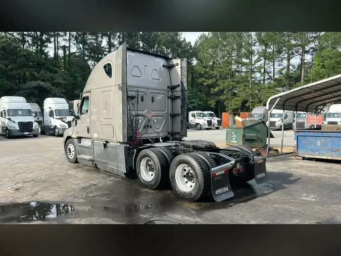 2024 Freightliner Cascadia
