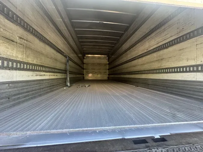 2019 Peterbilt 330