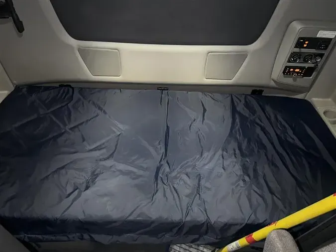 2022 INTERNATIONAL LT