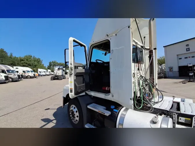2019 Mack Anthem4c8d38b0b1b7c8ed66ef898d7a61194b