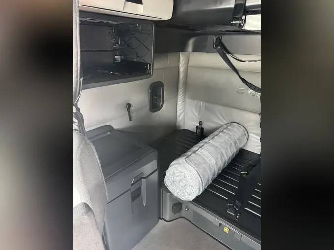 2022 Freightliner Cascadia