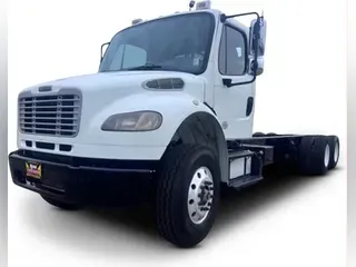 2020 Freightliner Business Class M2 106