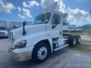 2018 FREIGHTLINER/MERCEDES CASCADIA 125