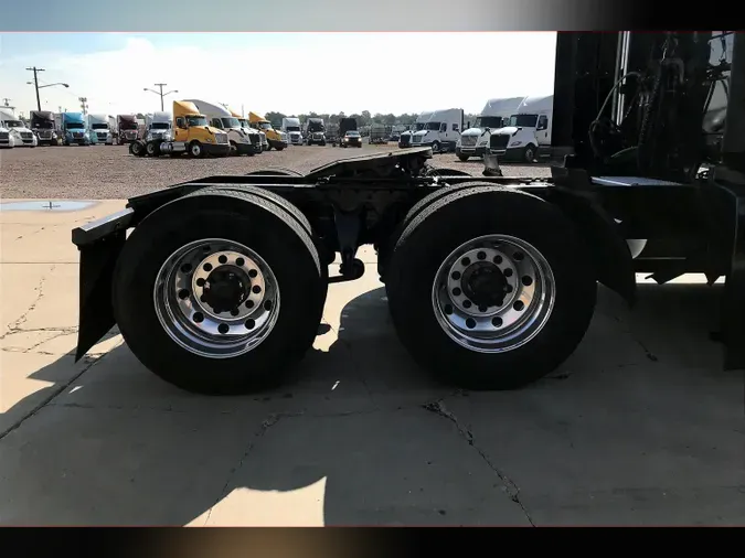 2022 INT LT625 6x4