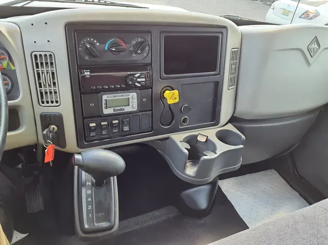 2018 NAVISTAR INTERNATIONAL 4300