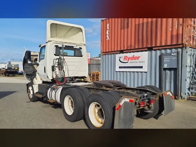 2019 NAVISTAR INTERNATIONAL LT625 DAYCAB T/A