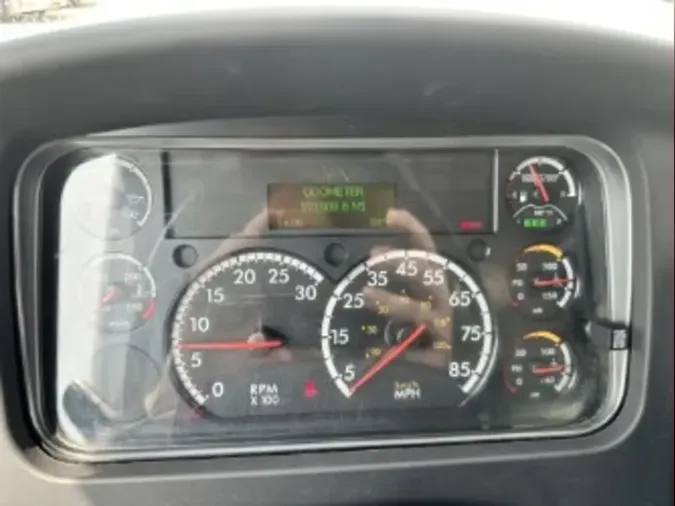 2019 FREIGHTLINER/MERCEDES M2 106