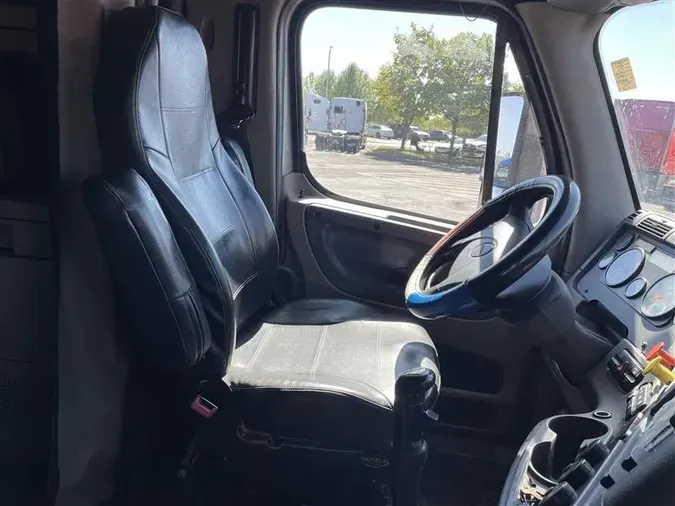 2015 FREIGHTLINER CASCADIA