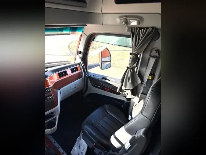 2022 Peterbilt 5794cad0eed65ae32e8278a77ec07f2c033