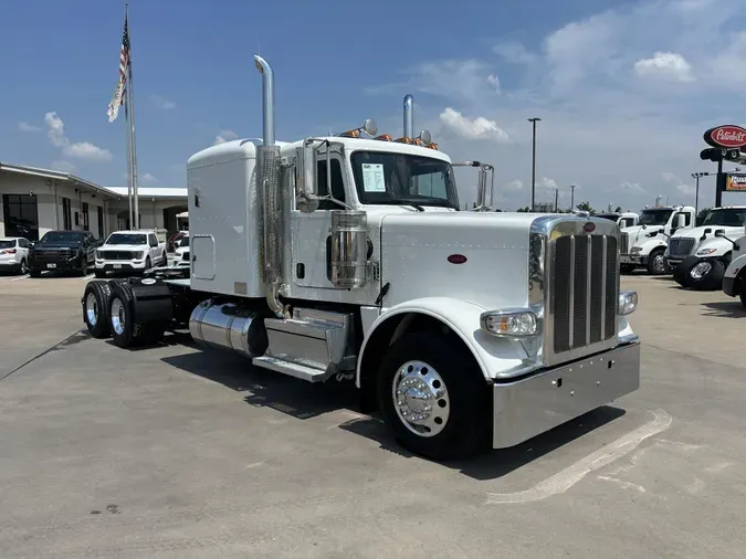 2023 Peterbilt 389
