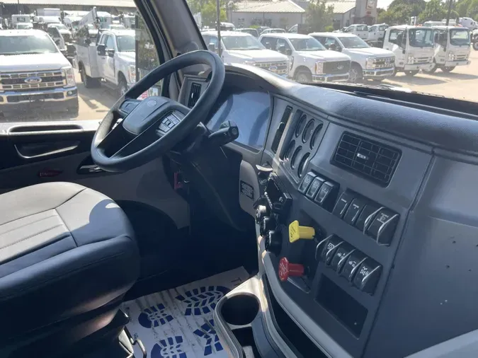 2022 Peterbilt 567