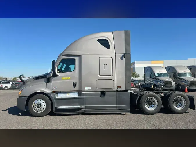 2024 Freightliner Cascadia 1264cbd2abdf58bac603a6cbdfb8d0a9346