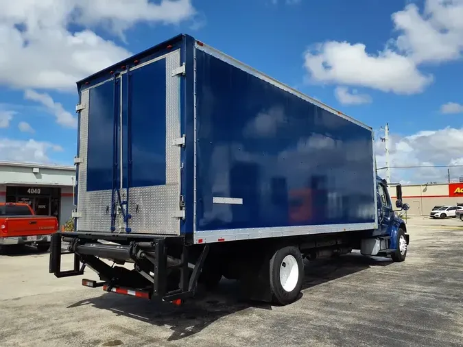 2014 FREIGHTLINER/MERCEDES M2 106