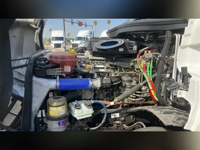 2020 FREIGHTLINER CA126
