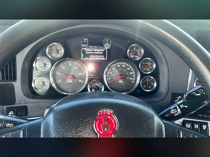 2021 KENWORTH T680