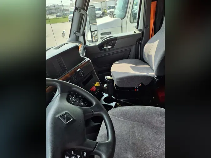 2019 NAVISTAR INTERNATIONAL LT625 SLPR CAB