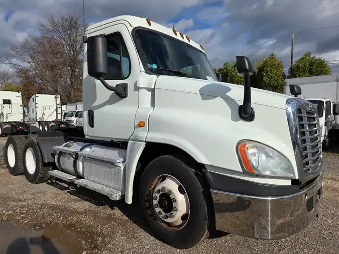 2019 FREIGHTLINER/MERCEDES CASCADIA 1254cc60e31969c04408a92484056fdd5bb