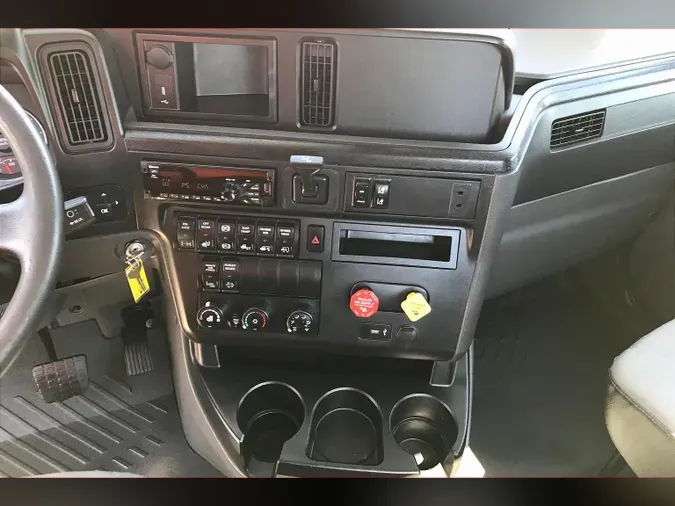 2019 INT LT625 6x4
