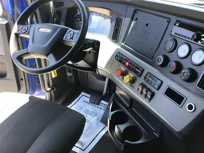 2020 FREIGHTLINER CA126