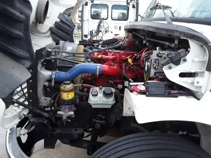 2019 FREIGHTLINER M2 106