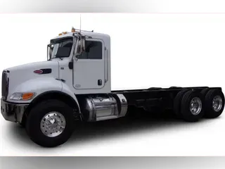 2019 Peterbilt 348