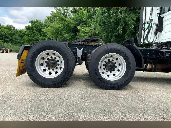 2020 INT LT625 6x4